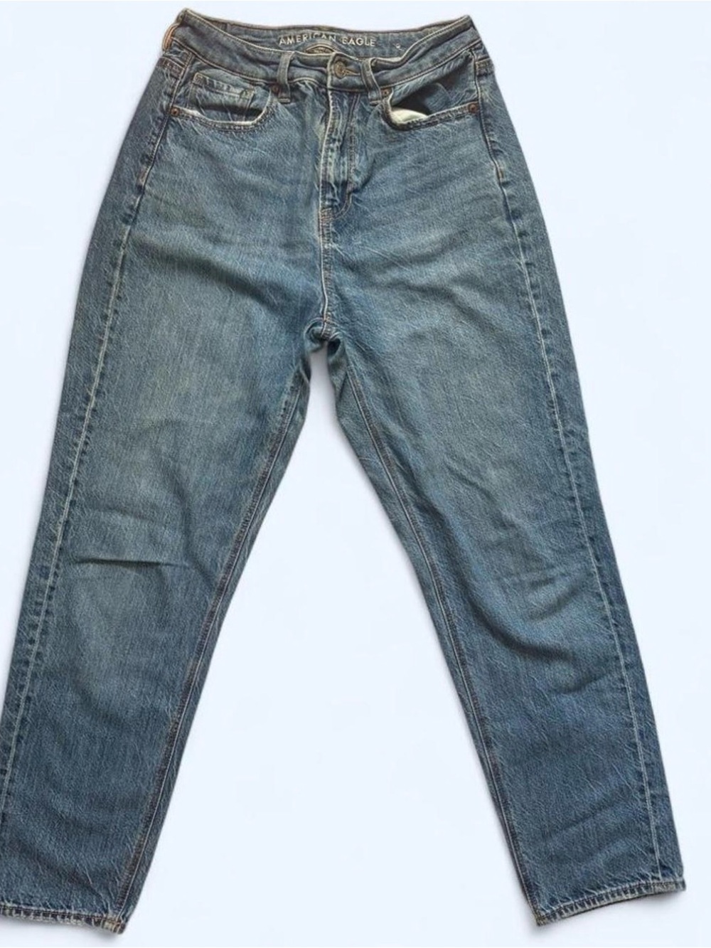 American Eagle Outfitters Women's High-Rise Straight Jeans in Faded Blue